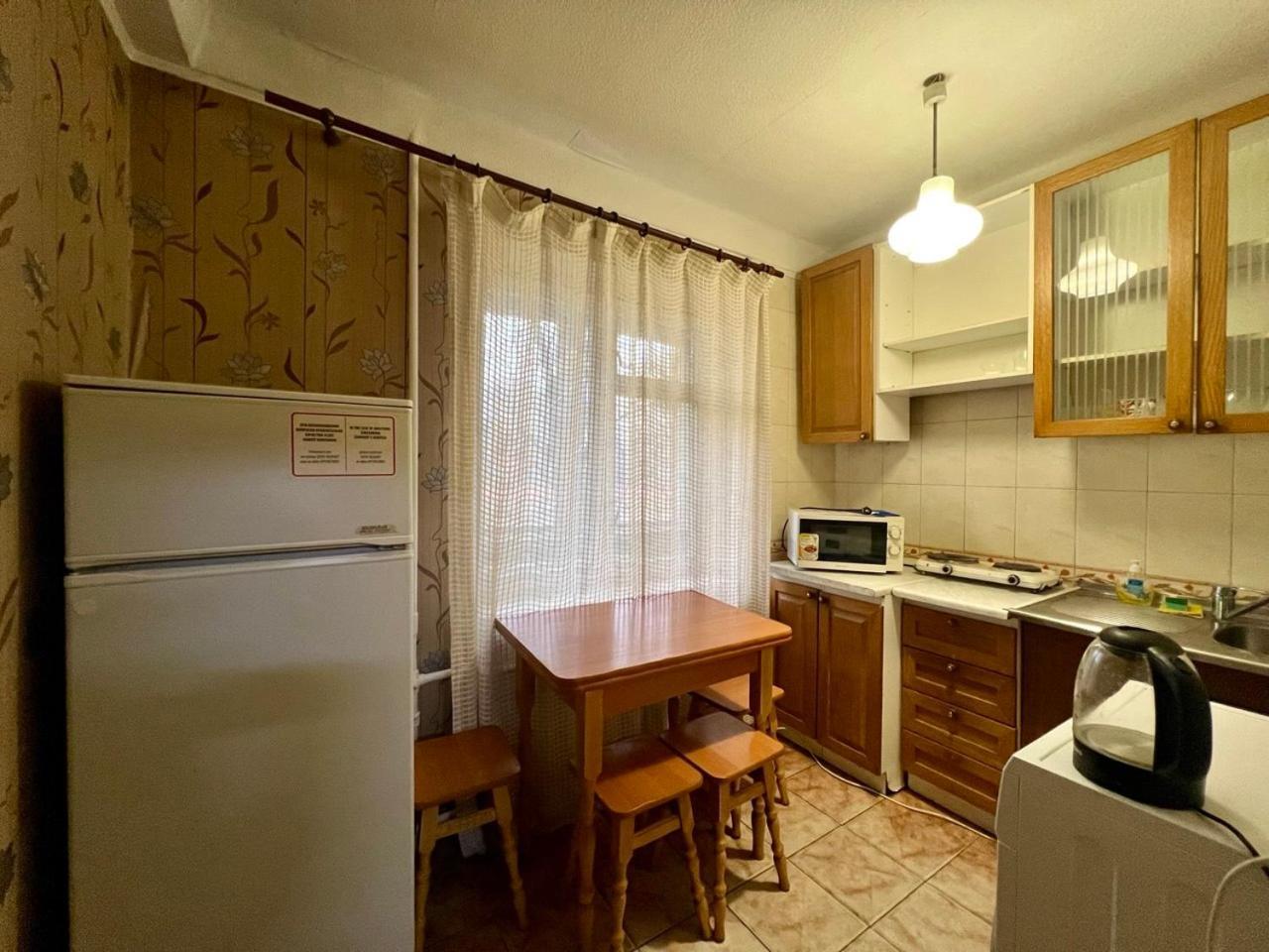 эконом-класса возле метро левобережная Apartament Kijów